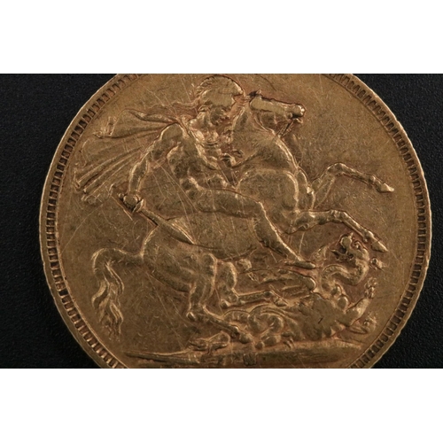 104 - 1891 Victorian Gold Full Sovereign - 7.95 grams