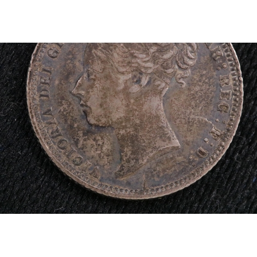 113 - Victoria Sixpence 1872 Coin