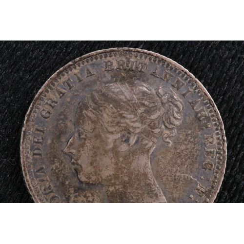 113 - Victoria Sixpence 1872 Coin