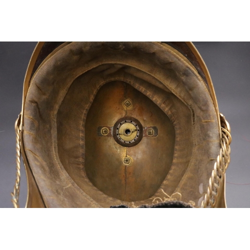 163 - A bit of history in the next item. A Helmet belonging to Major Herbert Hoare. On the 2nd May 1885, t... 