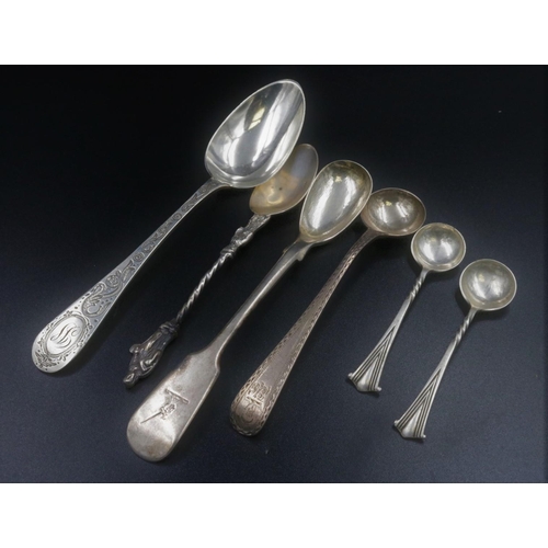 20 - A Large amount of silver flatware, weight 293 grams.