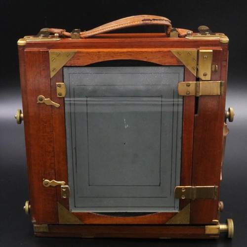 21 - A very good quality original National Half Plate Camera manufactured by W Butcher & Sons from 1902 -... 