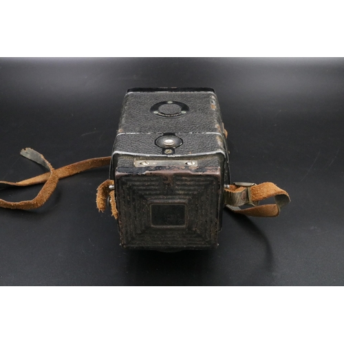 25 - Ikoflex Zeiss Ikon Vintage Camera with Original Leather Case