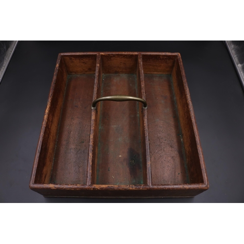 270 - Mahogany Butlers Cutlery Tray c1860 with brass carry handle.