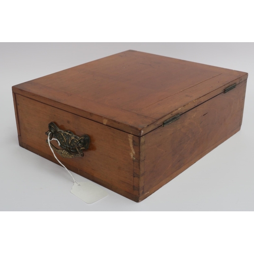 32 - Lovely coin collectors display box by A.H. Baldwin Numismatist, charing cross