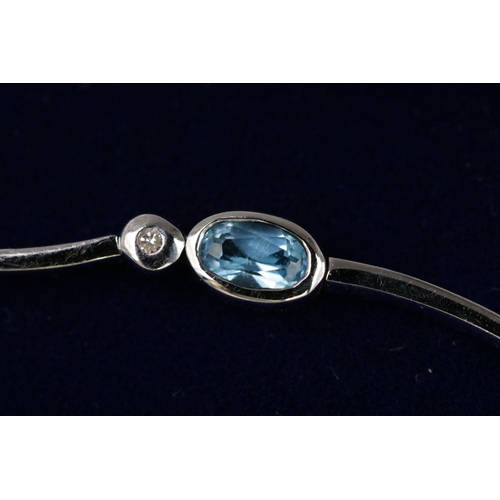 339 - White Gold Diamond & Aquamarine Bracelet