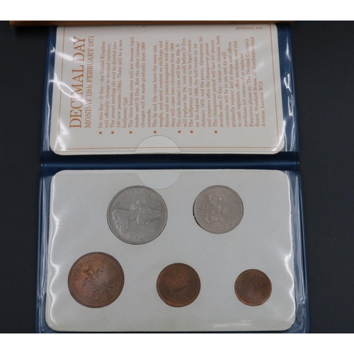 51 - 2 X Georgian Copper Coins - 1x Decimal Coin Set (Blue Case), 1 x 1967 Year Set