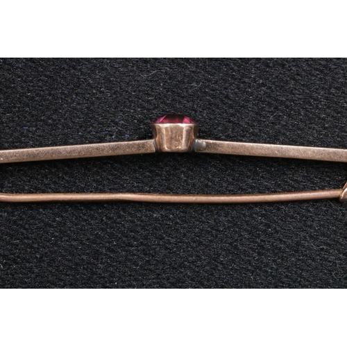 89 - 9CT Gold Tie Pin With Coloured Stone 1.9 Grams