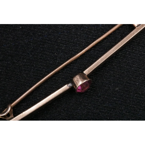 89 - 9CT Gold Tie Pin With Coloured Stone 1.9 Grams