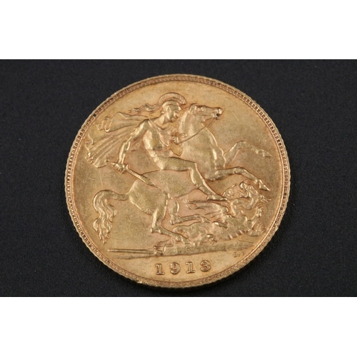 99 - 1913 George V Gold Half Sovereign