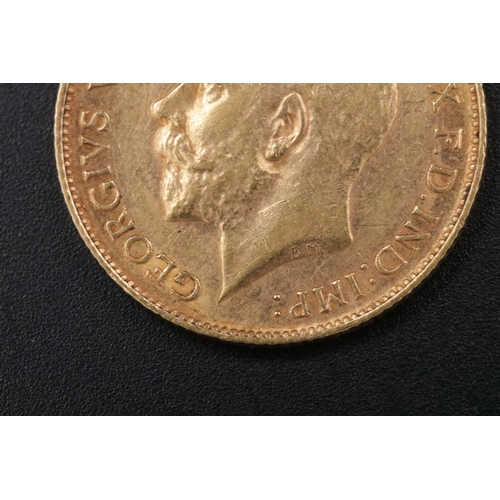 99 - 1913 George V Gold Half Sovereign