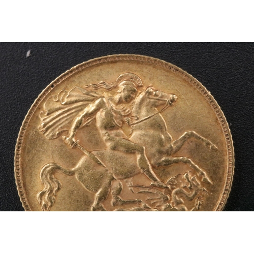 99 - 1913 George V Gold Half Sovereign