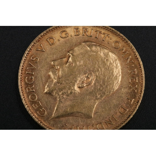 99 - 1913 George V Gold Half Sovereign