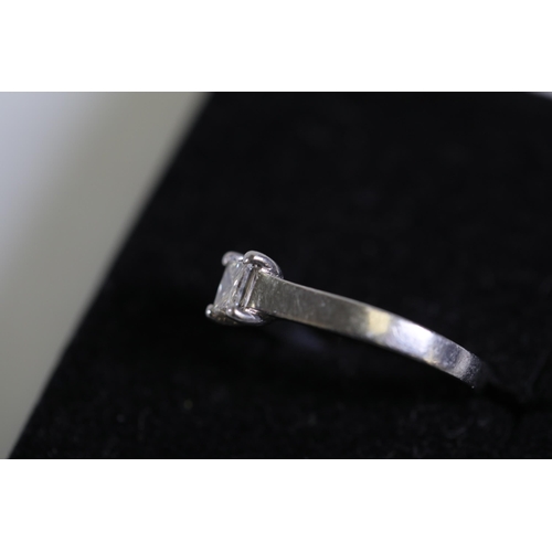 115 - A 0.4-0.5 Princess cut solitaire Diamond ring set in 18ct white gold, ring size K