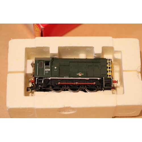 135 - 2 Diesel Shunters Hornby and Lima locomotives 1 is with its box British rail 0-6-0 diesel electric s... 