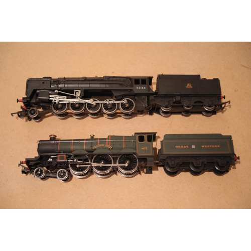 138 - Triang Hornby locomotive 92166 black 2 / 10 / 0 Tender is loose and Airfix dated 1977 4073 Locomotiv... 