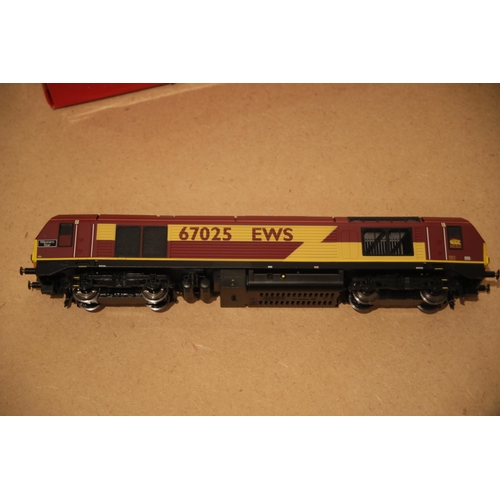 140 - Western Star Hornby Locomotive EWS 67025 boxed and was sealed unsealed for photography then put back... 