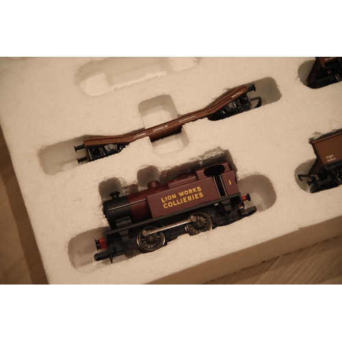 145 - Hornby The Industrial electric train set 00 gauge R1088 box has some cosmetic ware present