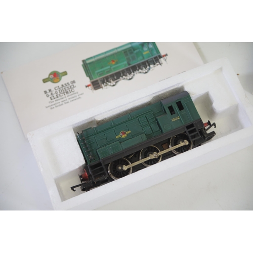 152 - Hornby Lner 8477 and R.156 B.R class 08 0 - 6 -0 Diesel electric shunter boxed  + a life like trains... 