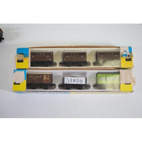 175 - 2 Boxed Grafar railway goods wagons 1 Merit railway accessories station staff 5150 a small red fire ... 