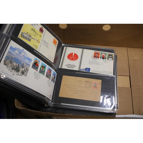 389 - 5 albums of postcards, GPO & others