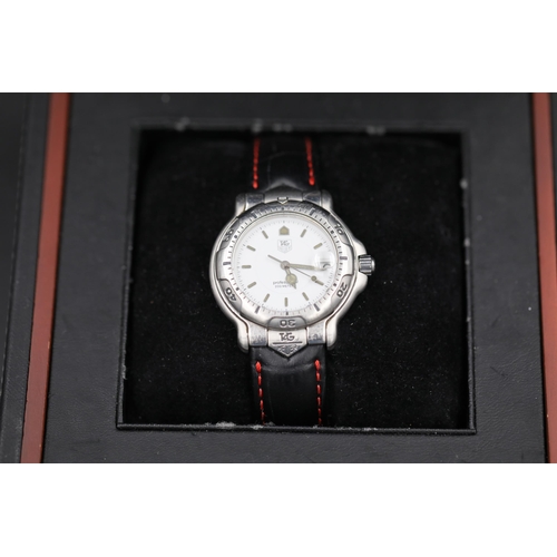 42 - Tag Heuer Professional 6000 Vintage quartz Wristwatch with white face, in great working order and bo... 