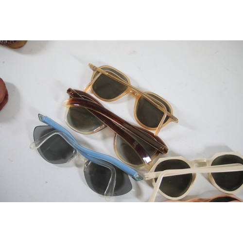 53 - 5 pairs of vintage 50s/60s sunglasses including Polaroid.