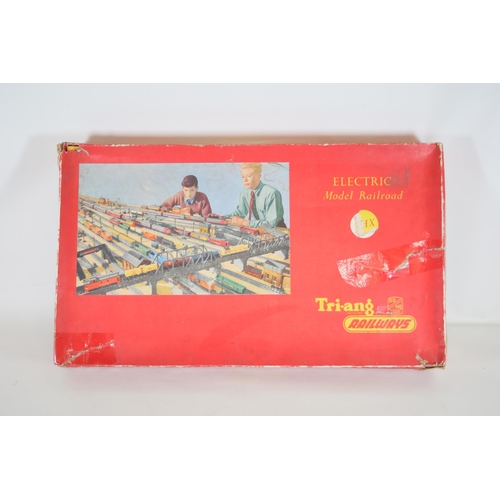 105 - Triang Railways Electric model Railroad R3HK, complete box set, built by Rovex models possibly 1960s... 