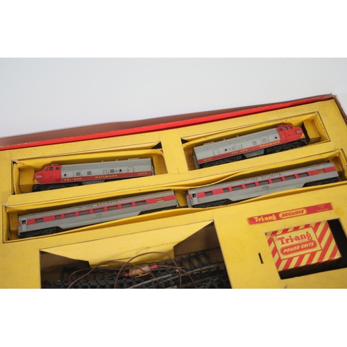 105 - Triang Railways Electric model Railroad R3HK, complete box set, built by Rovex models possibly 1960s... 