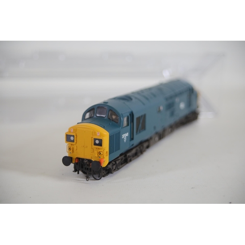 108 - Bachman 00 gauge 32 781b Class 37 Diesel. British Rail Boxed Blue, box is as found, but engine in ex... 