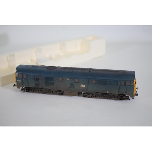 109 - Hornby R2413a Super detail Diesel Class 31. Box in average condition, the locomotive tested excellen... 