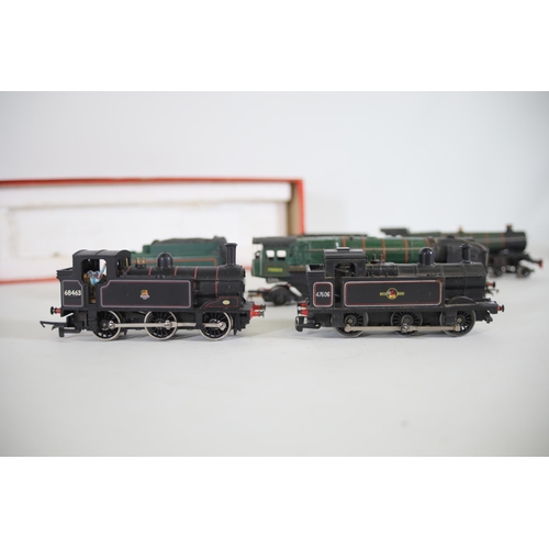 113 - 1 Hornby Britannia Oliver Cromwell Boxed Locomotive in working order. 2 Locomotives Panier Tankers b... 