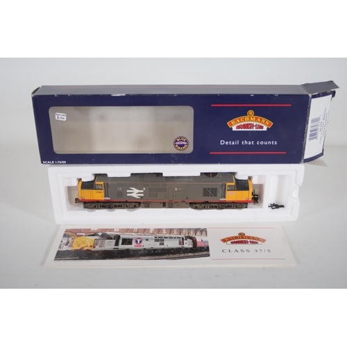 119 - Bachman 37681 Rail freight  Locomotive Diesel OO gauge The box is nearly correct it unfortunately ha... 