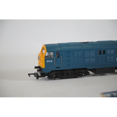 126 - Hornby BR Class 29 Bo Bo Diesel 6124, in part box with card cover. Unfortunately this Locomotive is ... 