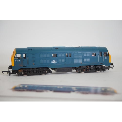 126 - Hornby BR Class 29 Bo Bo Diesel 6124, in part box with card cover. Unfortunately this Locomotive is ... 