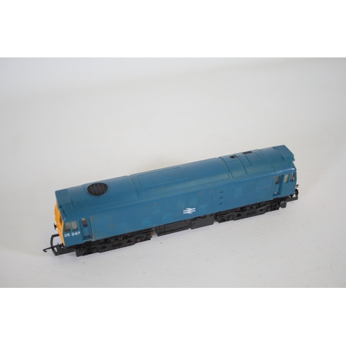 128 - Hornby Special Edition Class 47 BR Co Co Diesel Locomotive Lady Diana Spencer, 47712. Box not comple... 