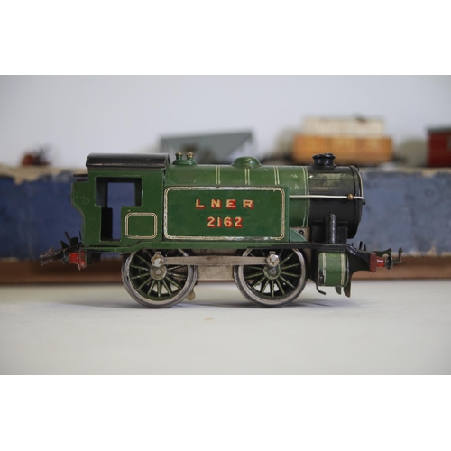 129 - Large Collection of Vintage Meccano Trains, including the Flying Scotsman 4472, LMS 2272, LNER 2162,... 