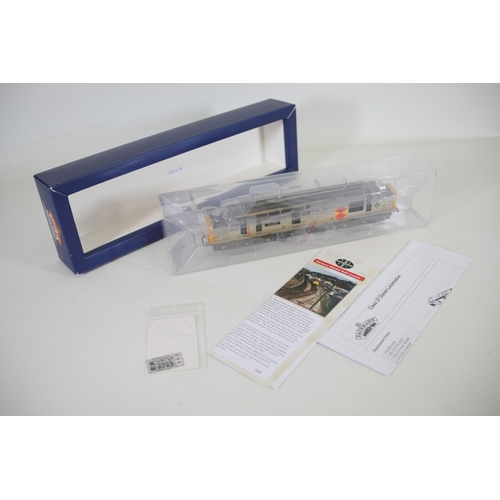 131 - Bachmann Class 37 37672 Freight Transport Association OO Gauge, in box. Locomotive in very good cond... 