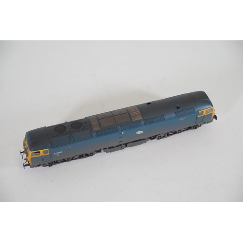 136 - Bachmann Class 47 47001 British Rail Blue, 