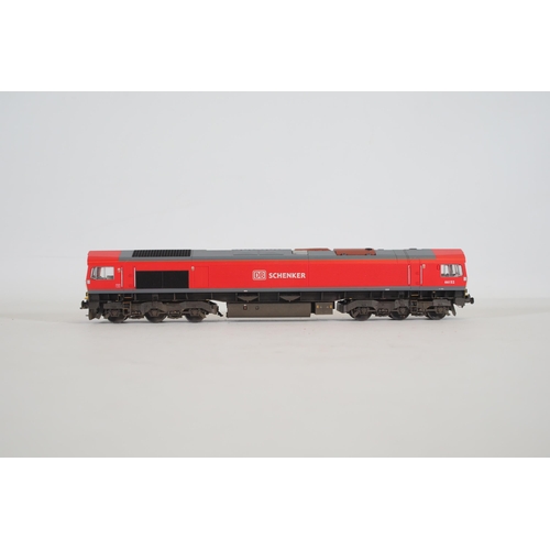 142 - Bachmann Class 66 DB Schenker 66152 Locomotive, Boxed OO Gauge. The box and Locomotive appear to be ... 