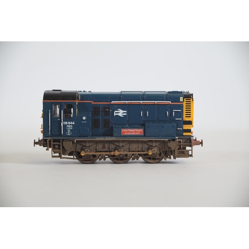 144 - Hornby R3485 BR 0 6 0 Diesel electric class 08 Locomotive 08644 Boxed, OO Gauge model railways. Both... 