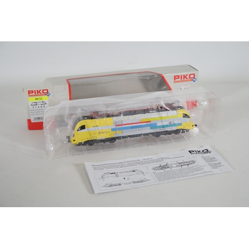 145 - Piko Loks and Wagon Boxed OO Gauge Locomotive. Both the box and Locomotive appear to be in good cond... 