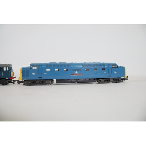 155 - OO Gauge Locomotives, 1 Lima Forfar Yeomanry and 1 Triang R357 D5572. The Lima Fife and Forfar Yeoma... 