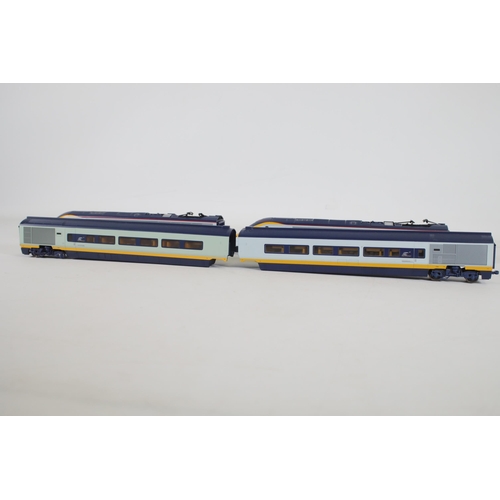 156 - Eurostar Hornby Set 2 Locomotives and 2 Carriages 3220 3219 OO Gauge. Not Boxed,  used condition and... 