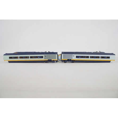 156 - Eurostar Hornby Set 2 Locomotives and 2 Carriages 3220 3219 OO Gauge. Not Boxed,  used condition and... 