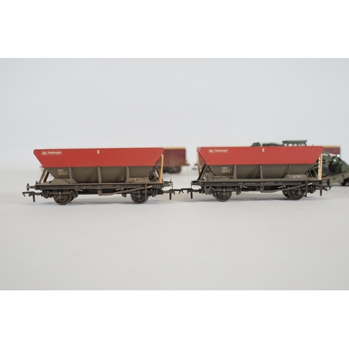 159 - 6 Bachmann Transport Wagons and 2 Oxford Gun Transports OO Gauge.  2 Bachmann very long EWS Long Ope... 