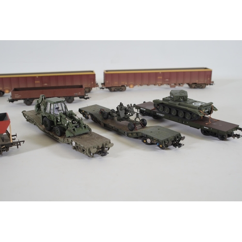 159 - 6 Bachmann Transport Wagons and 2 Oxford Gun Transports OO Gauge.  2 Bachmann very long EWS Long Ope... 