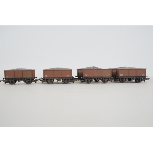 160 - 10x Hornby 26 tonne full Stone Carriers OO Gauge Goods Wagons. All of these carriers appear to be in... 