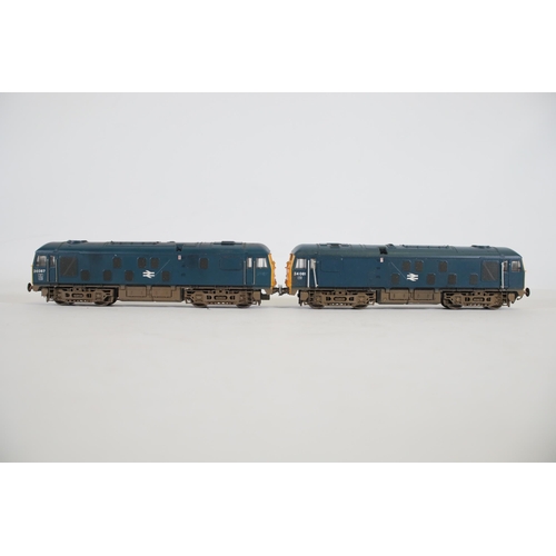 164 - 2  Bachmann Class 25 Diesel Locomotives OO Gauge. Both of these trains  appear to be in good used co... 