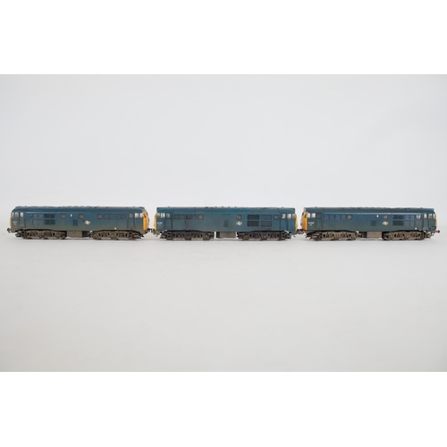 176 - 3 Hornby Br Blue OO Gauge Locomotives. These trains are untested and appear to be in used condition,... 